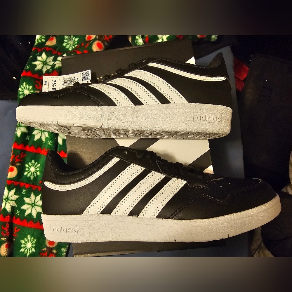 adidas Unisex-Adult Hoops 4.0 Basketball Shoes Size Men 8 Women 9 Brand New - Picture 4 of 10